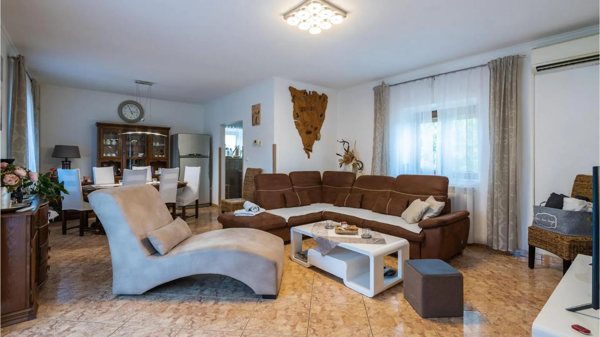 Lovely Home In Marcana With Jacuzzi