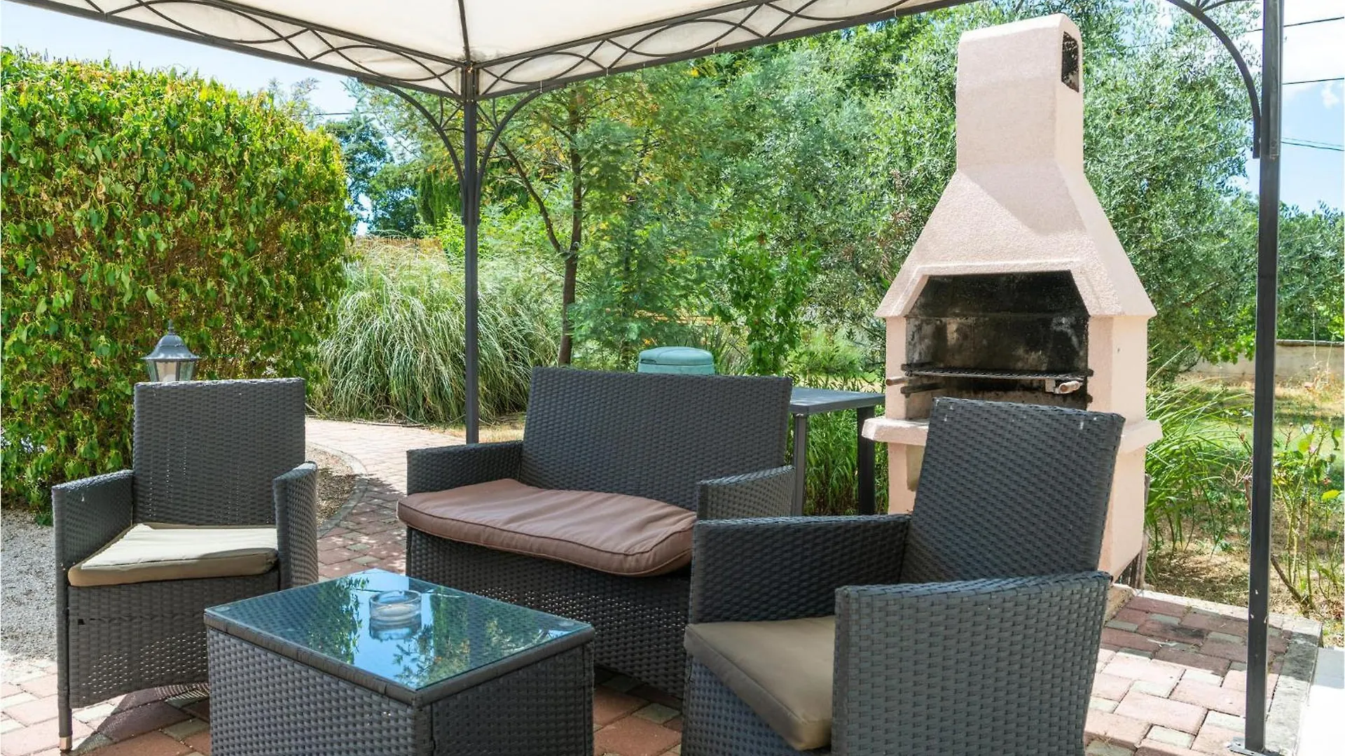 Lovely Home In Marcana With Jacuzzi
